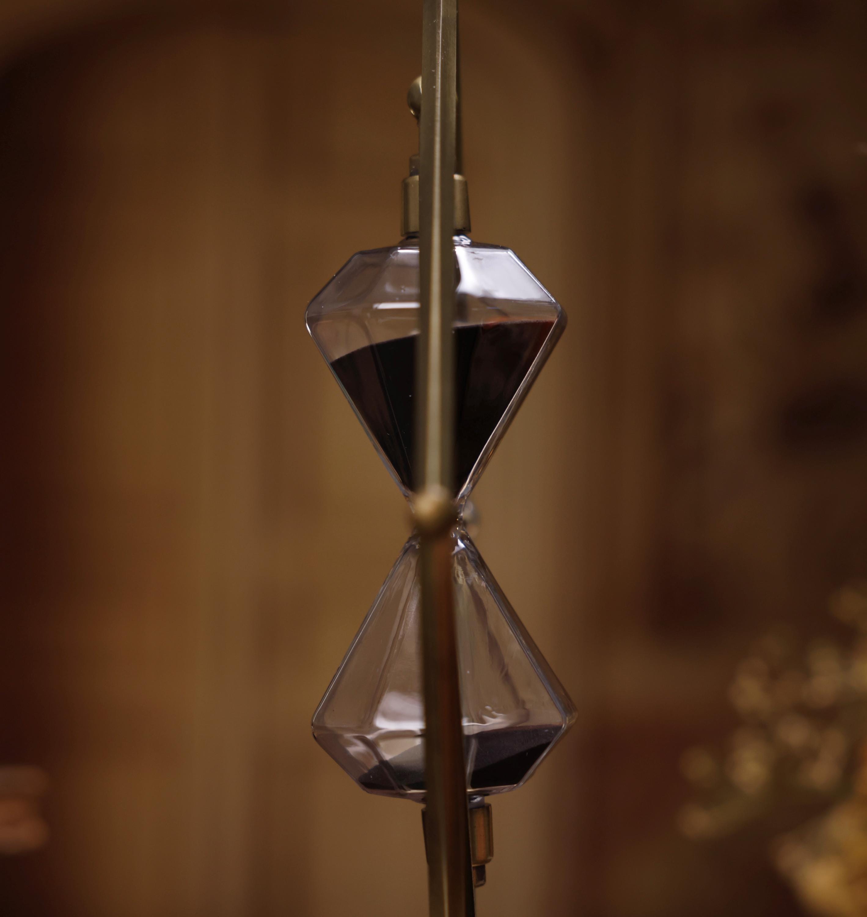 Custom Engraving Geometry Rotatable 15/30/ Hourglass - Metal Sand Timer - Personalized Anniversary Gift For Him - Office Home Entrance Decor