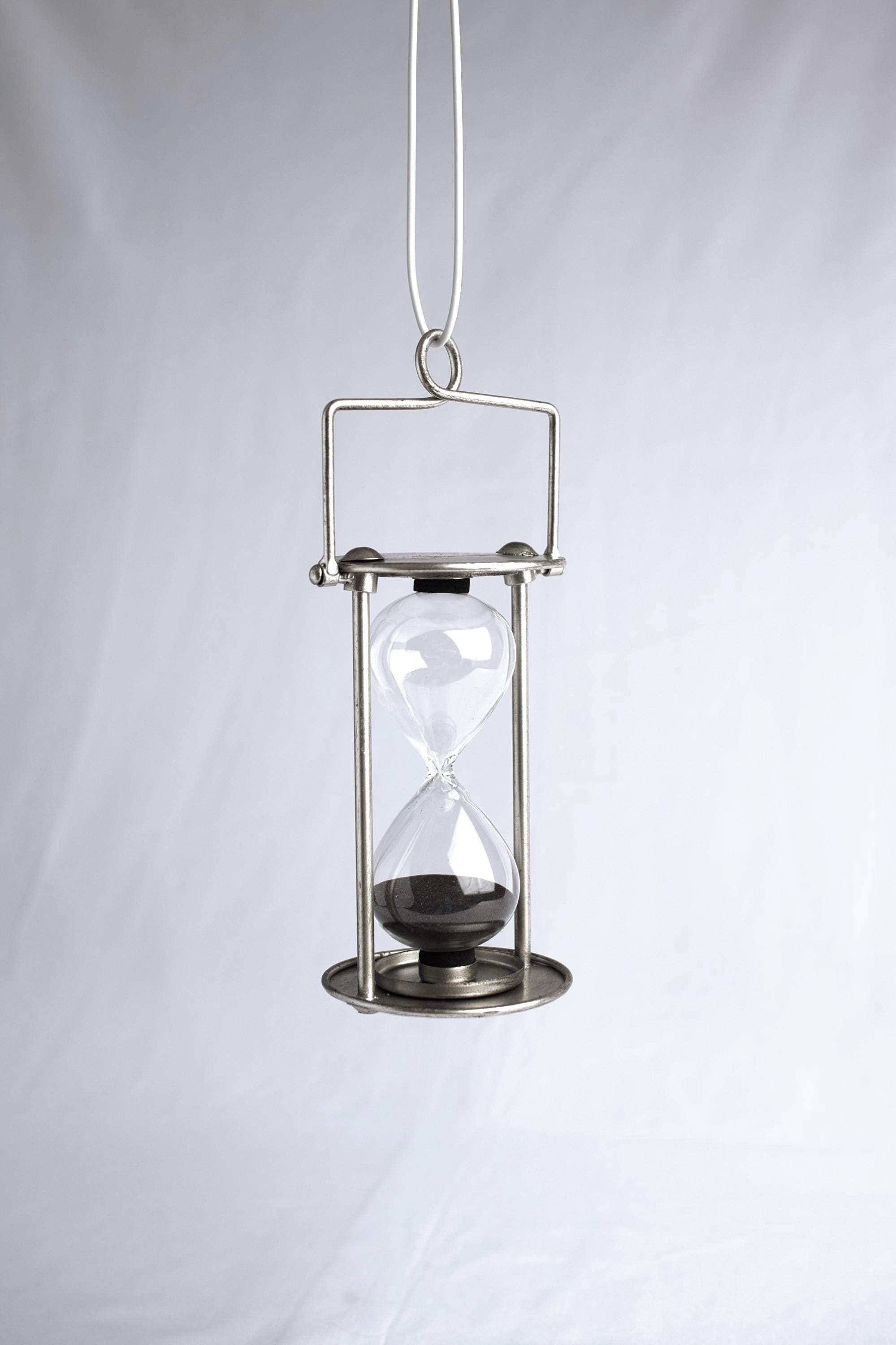 Vintage Hanging Hourglass – Silvertone Metal Frame, Black Sand